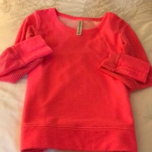 Lorna Jane Sweatshirt with mesh sleeves. 🧡